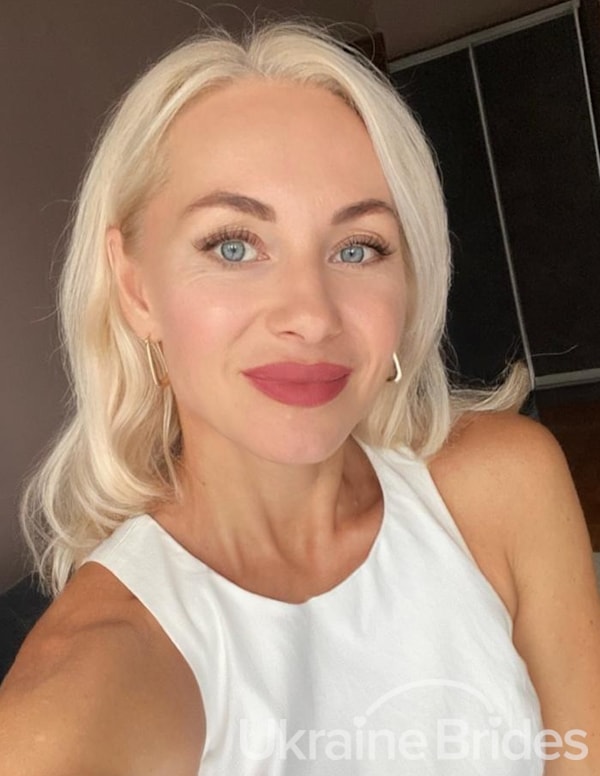 Profile photo for MysticOlena