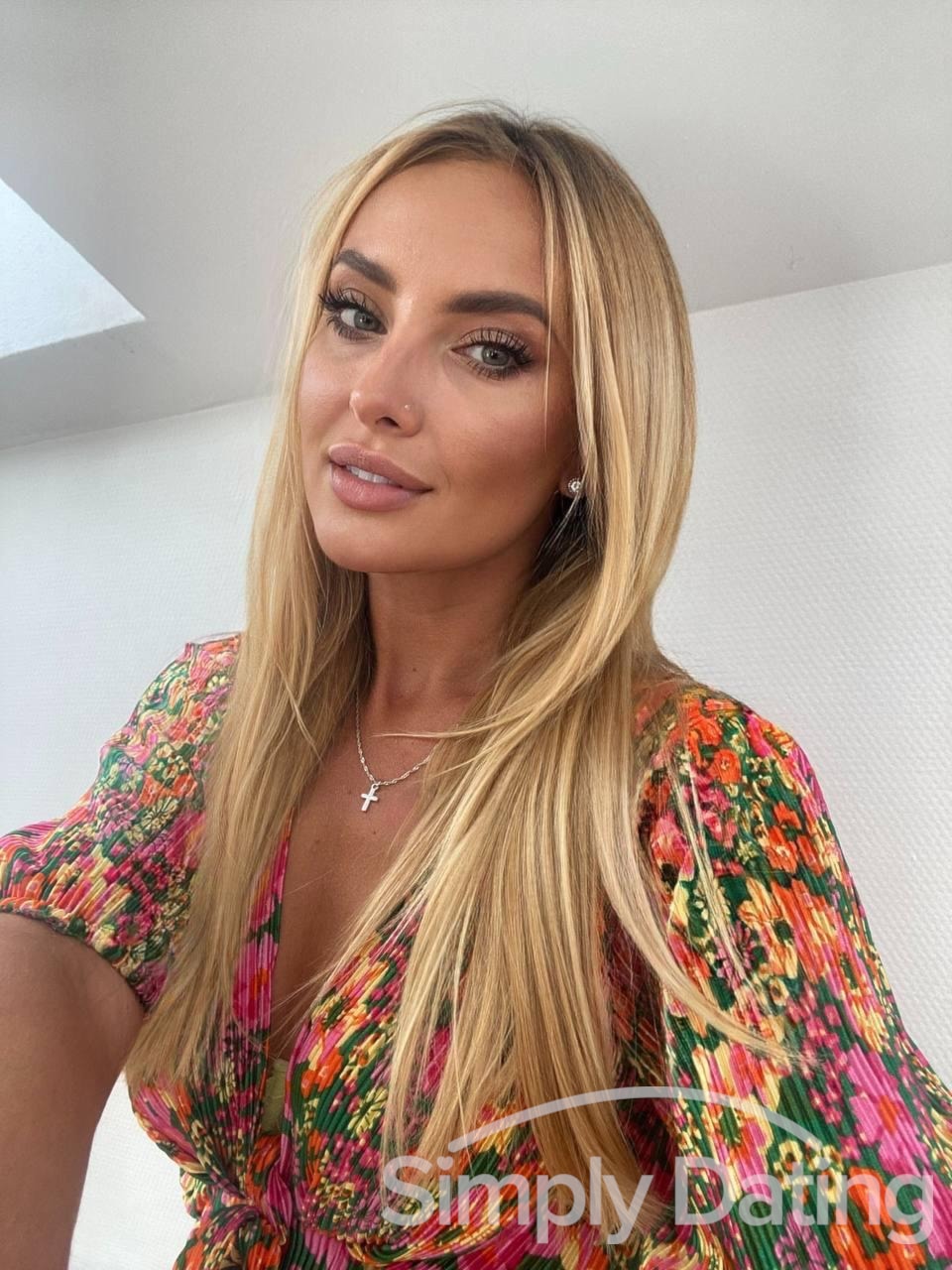 Profile photo for CHARMERYana