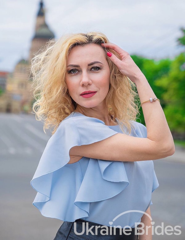 Profile photo for Oxana